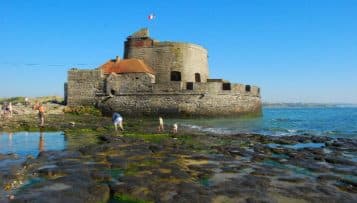 Terre des 2 Caps (Pas-de-Calais) : trois bâtiments en un