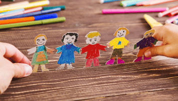 Inauguration de la première crèche « Espoir Banlieues »