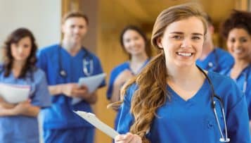 Formation des médecins : le numerus clausus porté à 8 000 étudiants