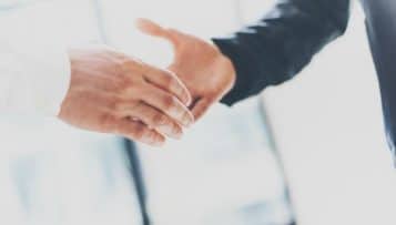 Comment s'apprécie le seuil de versement de l'avance à un sous-traitant ?