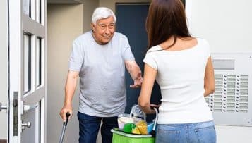 Aide à domicile : un guide sur l'hygiène pour tous les services de livraison de repas