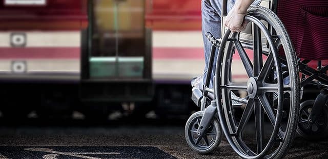 Handicap : l'objectif de l'accessibilité pour tous ne sera pas atteint en 2015