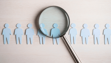 Le gouvernement lance un plan en faveur de l'emploi des seniors