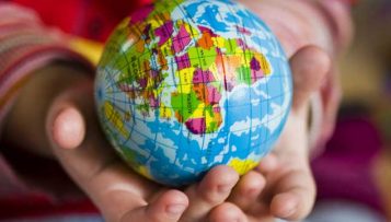 Protection de l'enfance : Radio Classique s'associe à SOS Villages d'Enfants