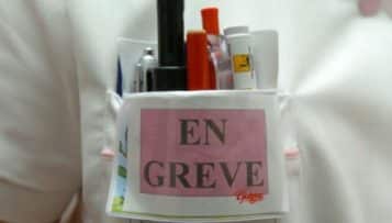 Hospitaliers et travailleurs sociaux en tête d'une journée d'action du service public