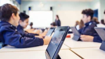 L'éducation au numérique doit être la grande cause nationale 2016, réclame le CESE