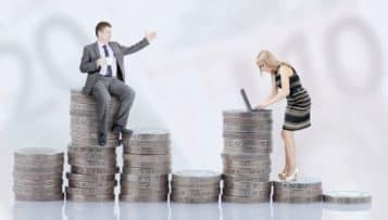 L'inégalité salariale entre les hommes et les femmes persiste dans le secteur public