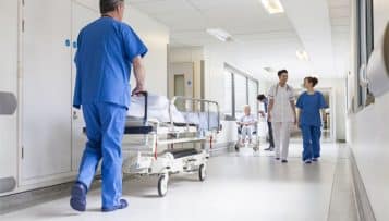 Pourquoi les médecins hospitaliers soutiennent-ils le projet de loi de Santé ?