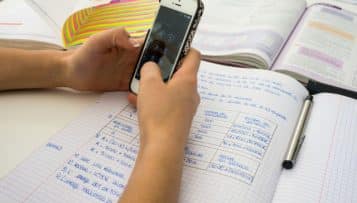 François Bonneau et Najat Vallaud Belkacem lancent un plan national contre l'échec scolaire