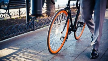 Paris va indemniser ses agents venant travailler en vélo