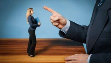 Le maintien d'un agent public pendant trois ans sur un emploi sans véritable contenu est-il constitutif de harcèlement moral