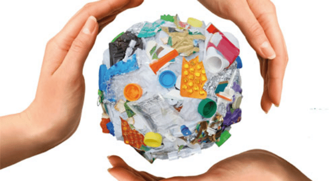 Les maires dénoncent une "tentative d'étatisation" du recyclage des déchets