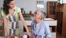 Une enquête sur l’accompagnement des malades d’Alzheimer par les aidants en activité professionnelle