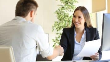 Le gouvernement prévoit 13 000 contrats aidés supplémentaires