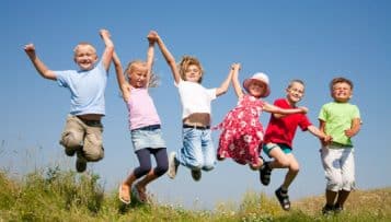 L'ANCV et la Cnaf ensemble pour favoriser les vacances des familles les plus fragiles