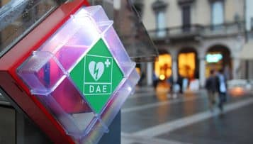 Des ERP tenus de s’équiper d’un défibrillateur cardiaque externe