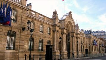 Le gouvernement fixe sa feuille de route pour les quartiers populaires