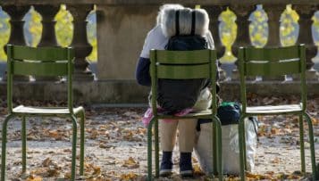 Plan hiver : l'État maintient ses efforts pour les sans-abri, les associations doutent