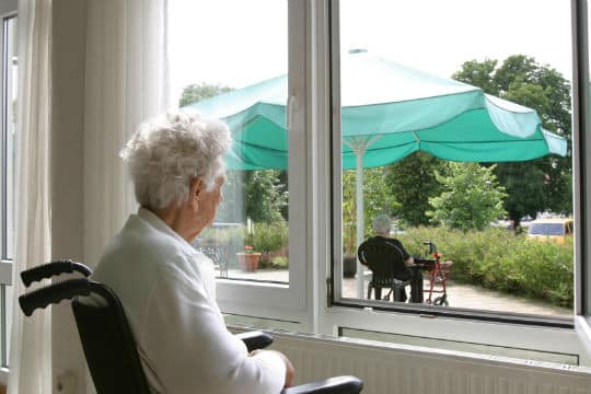 Maisons de retraite : 2 000 euros par mois en moyenne à la charge des plus dépendants