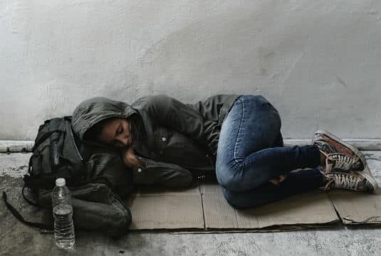 À Paris, presque un sans-abri sur deux est à la rue depuis plus d'un an