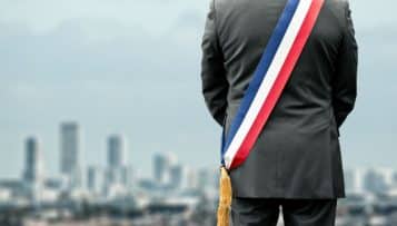 Petites villes : dix mesures pour favoriser les vocations d'élu local