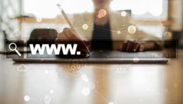 Dématérialisation : le Défenseur des droits prône l’égal accès aux services publics