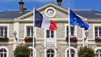 Les maires ont une place centrale dans la gouvernance des intercos, selon l'AdCF