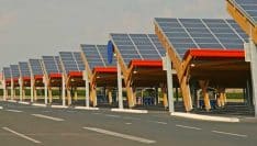 Près de 18 000 zones délaissées et parkings pourraient accueillir des panneaux solaires, selon l'Ademe