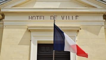 "Engagement et proximité" pour renouer avec les maires, mercredi en Conseil des ministres