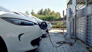 Le gouvernement annonce des aides aux bornes de recharge pour véhicules électriques