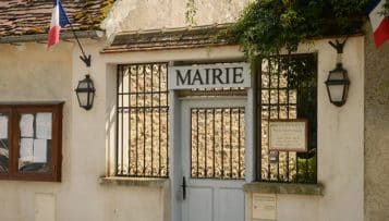"Faire vivre le village", la gageure de maires ruraux soumis à rude épreuve