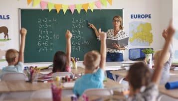 Salaires des professeurs : la France sous la moyenne des pays de l'OCDE