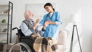 Renforcer l’attractivité des métiers du grand âge