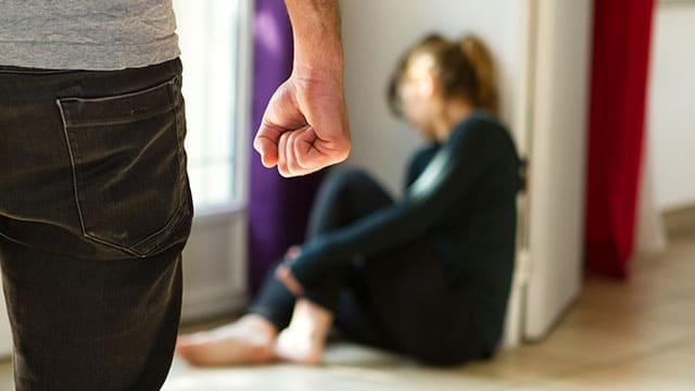 Violences conjugales : la HAS cadre le rôle des professionnels de santé