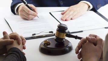 Justice : des mesures de coordination en matière de divorce et de protection des majeurs