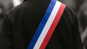 Municipales : vers un report à l'automne, les maires pour accélérer le mouvement