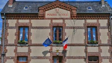 Des maires d'Île-de-France disent à Emmanuel Macron leur refus de rouvrir les écoles le 11 mai