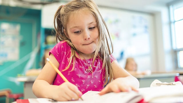 Covid-19 : les maires demandent des clarifications sur la réouverture des écoles