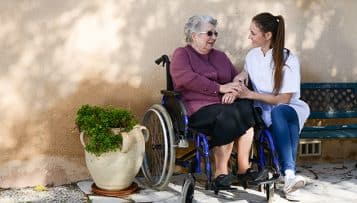 Les maisons de retraite invitées à préparer d'ici lundi leur déconfinement progressif