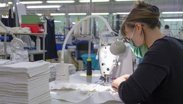 Rentrée : les régions montent au front pour fournir des masques gratuits et "made in France"