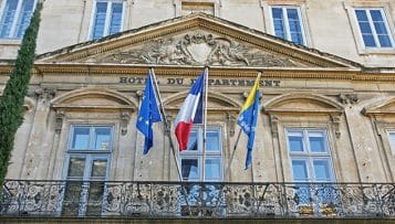 Quid des départements dans les régions fusionnées ?