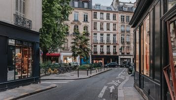 Commerces : les maires demandent à Jean Castex une "réouverture progressive"