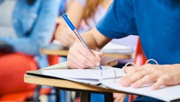 Éducation prioritaire : le gouvernement veut en "gommer les imperfections"