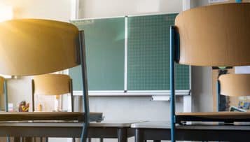 Le système scolaire en Outre-mer critiqué par la Cour des comptes