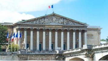 Séparatisme : les députés introduisent un délit d'entrave à la fonction d'enseignant