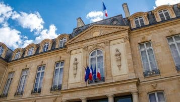 Transformation publique : Matignon annonce la création de 1 000 emplois dans les services départementaux de l'État