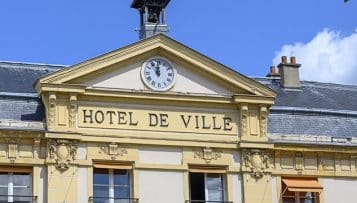 Crise sanitaire : la fonction publique territoriale "a quasiment tenu le pays"