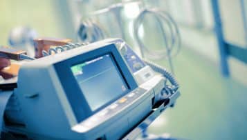 Fin de vie : Olivier Véran annonce "un nouveau plan national de développement des soins palliatifs"