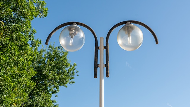 La gestion de l'éclairage public reste à améliorer
