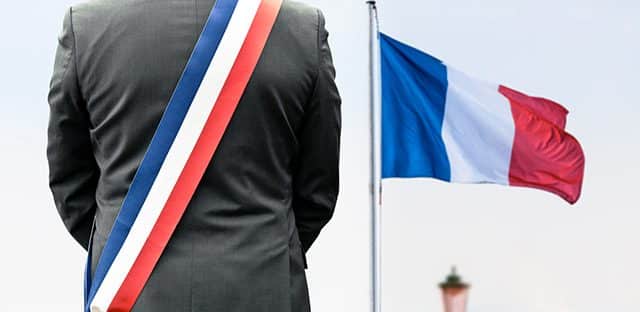 Augmenter les amendes pour réduire les agressions contre les maires, préconise un rapport